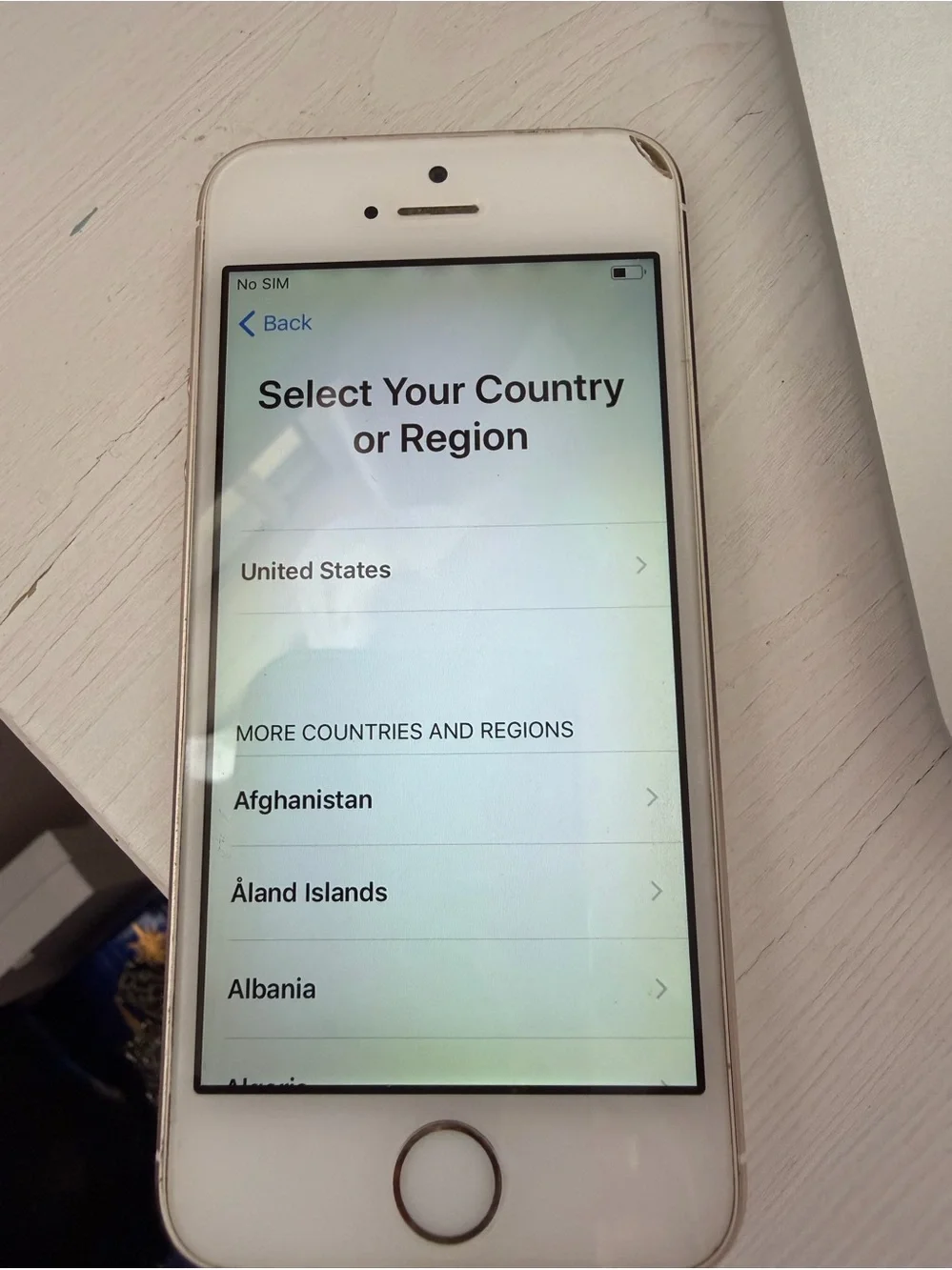 Apple iPhone 6s (Model A1533) – 64GB– Well Maintained Clean Device